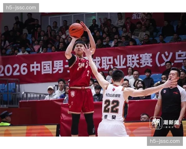 浙江稠州金租对阵辽宁本钢：李悦洲两罚全中锁定胜局的罚球回合